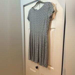 LOFT Navy White Geometric Fit & Flare Skater Dress Crisscross Back Size 4